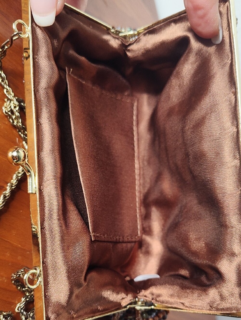 Elegant Embellished Beaded High-end Evening Clutch in Multicolor - Picture 5 of 8